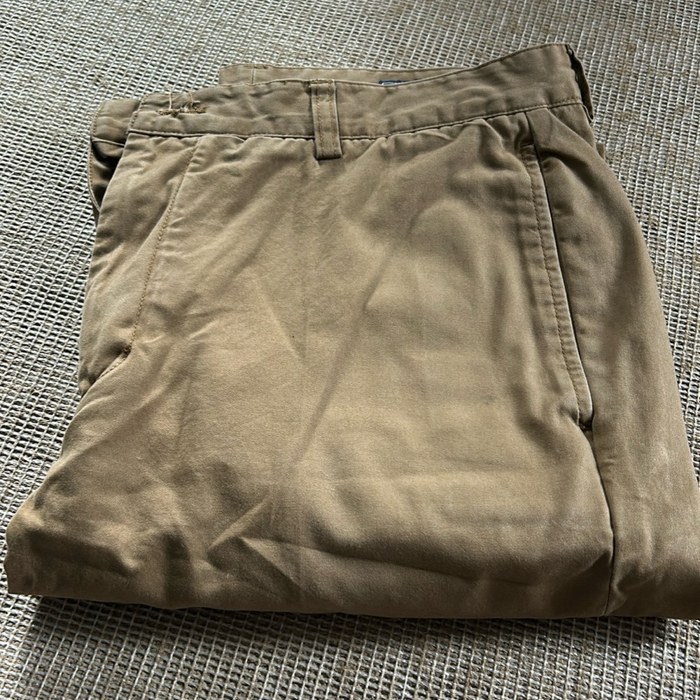 Vineyard vines chino pant. Good condition